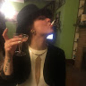 Meet your Posher, Molly